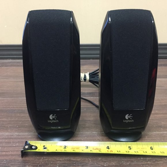 Logitech S-220 2.1 Stereo Computer Speakers - Picture 15 of 15